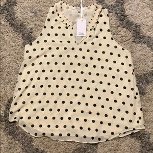 Women’s sleeveless blouse